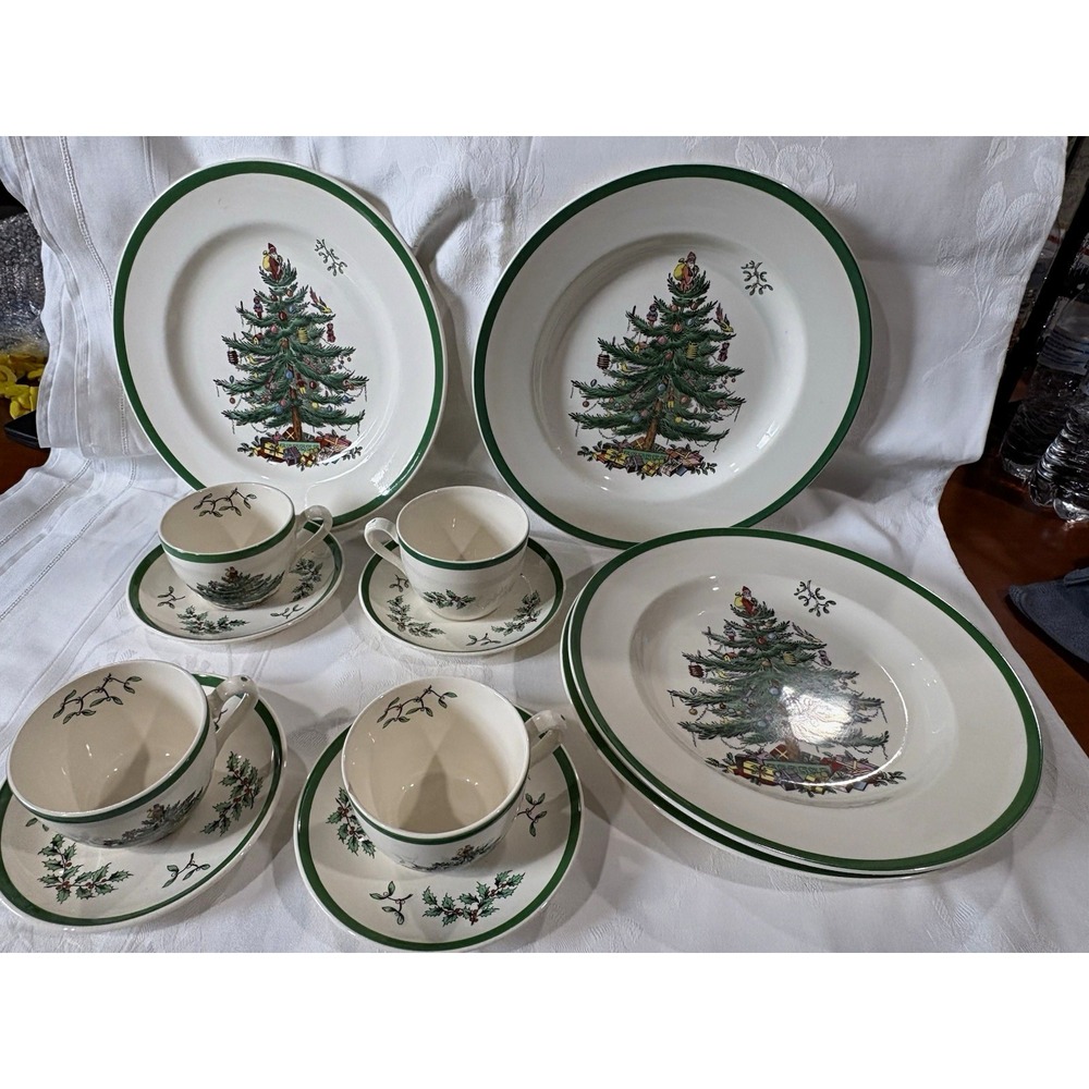 Spode Christmas Tree Porcelain Dinner Set 4 Place Settings Plates Cups Saucers